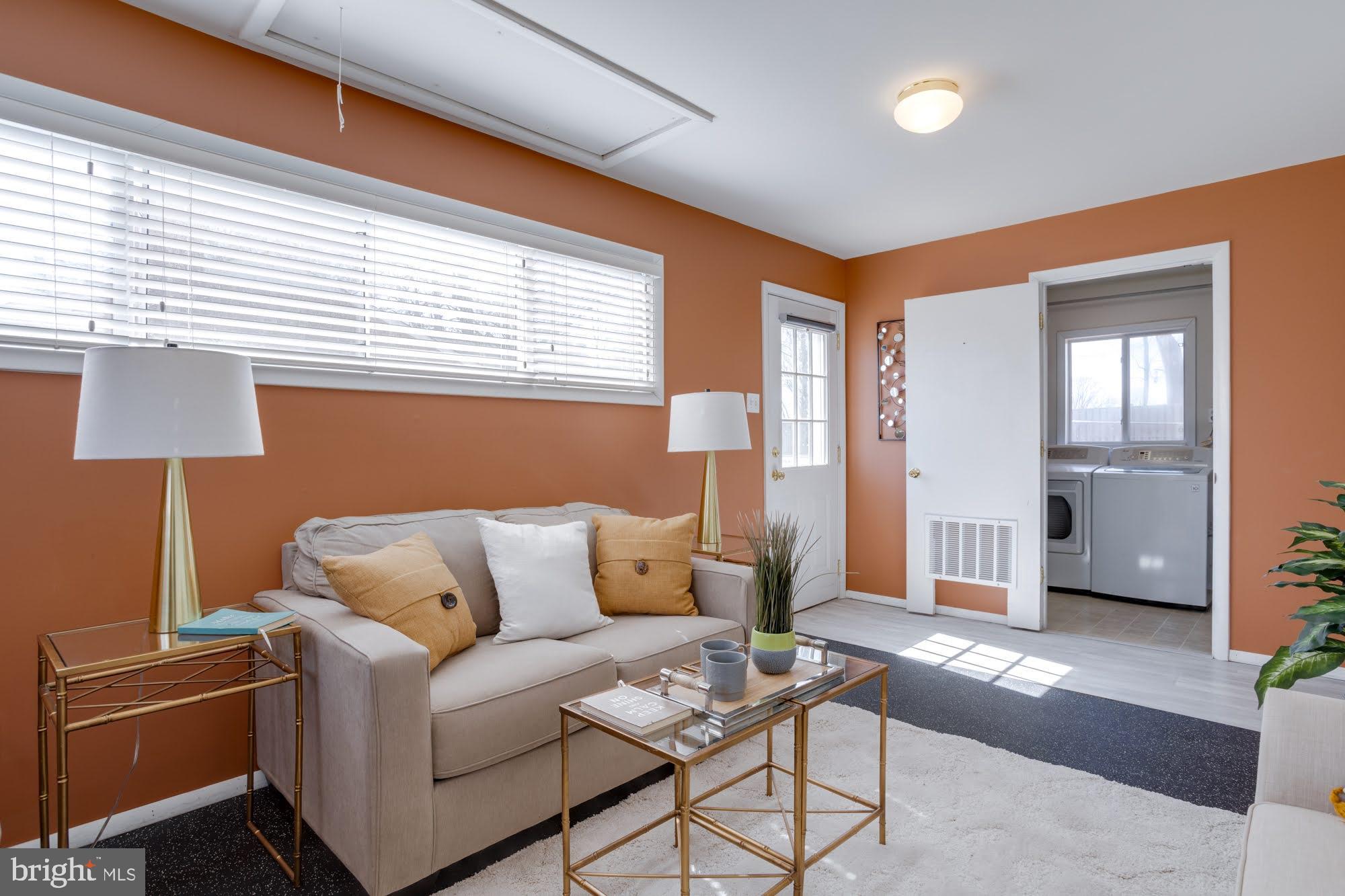 NORTH SPRINGFIELD - Residential