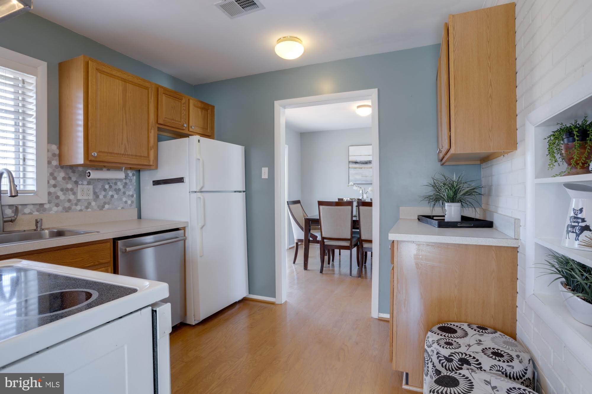 NORTH SPRINGFIELD - Residential