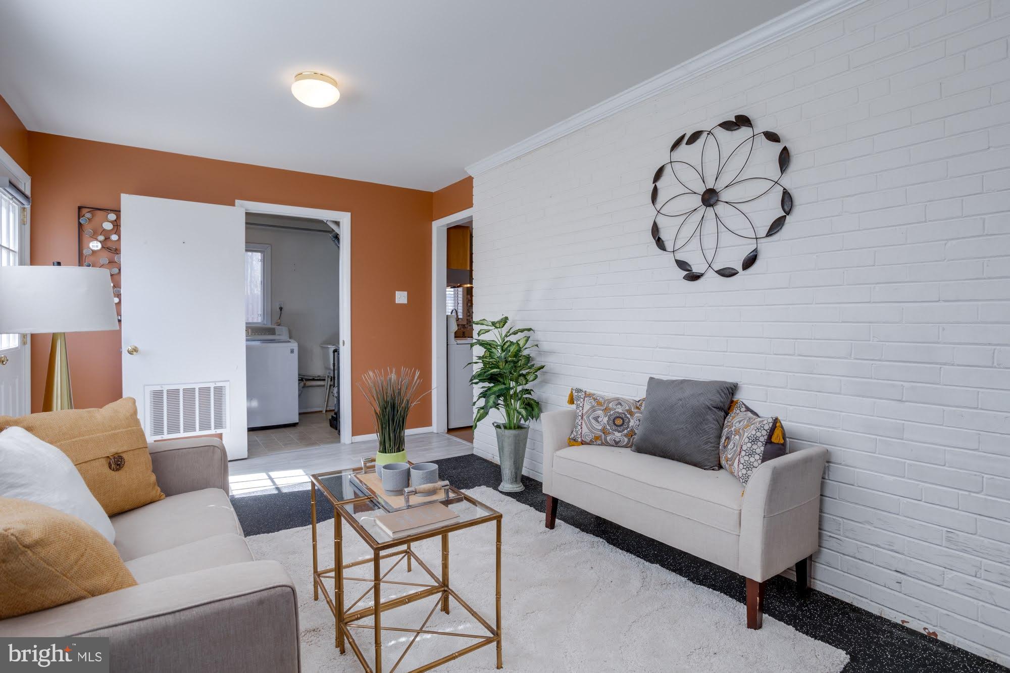 NORTH SPRINGFIELD - Residential