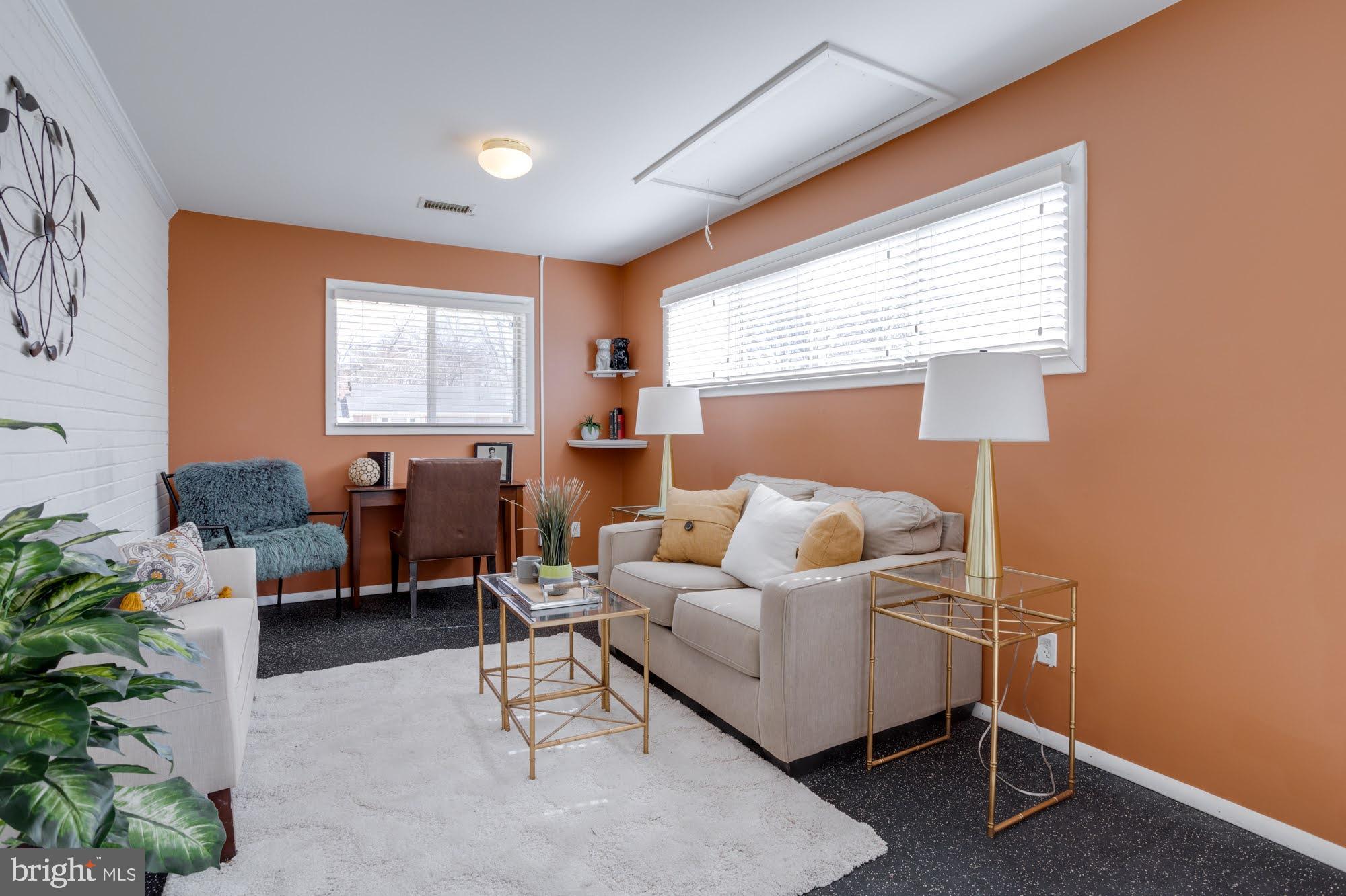 NORTH SPRINGFIELD - Residential