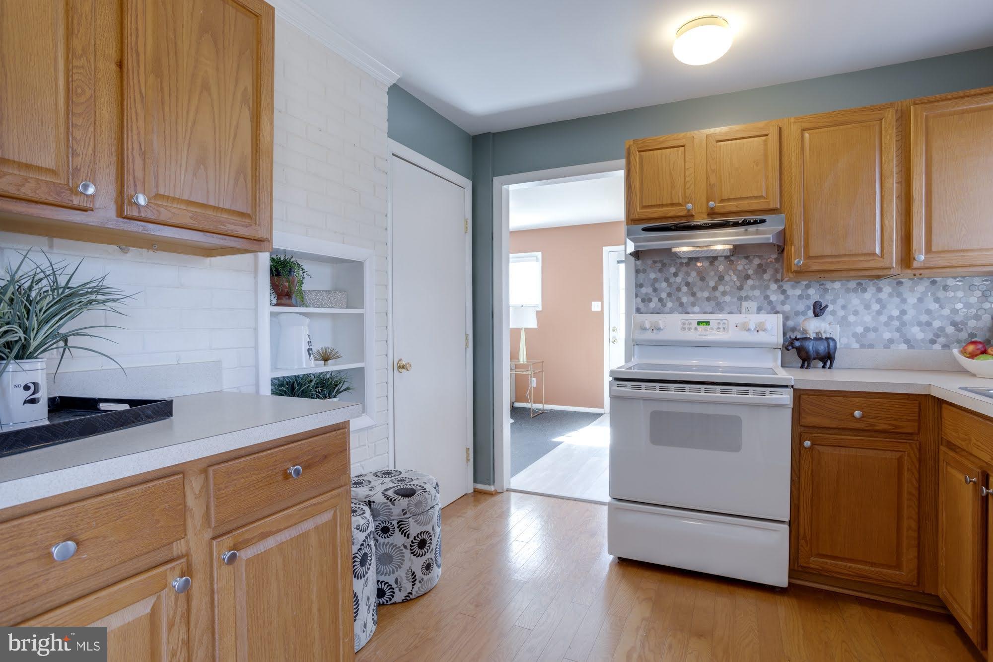 NORTH SPRINGFIELD - Residential