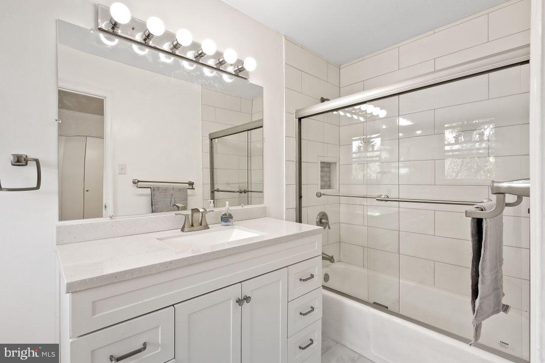 HUNT CLUB FARMS - Residential