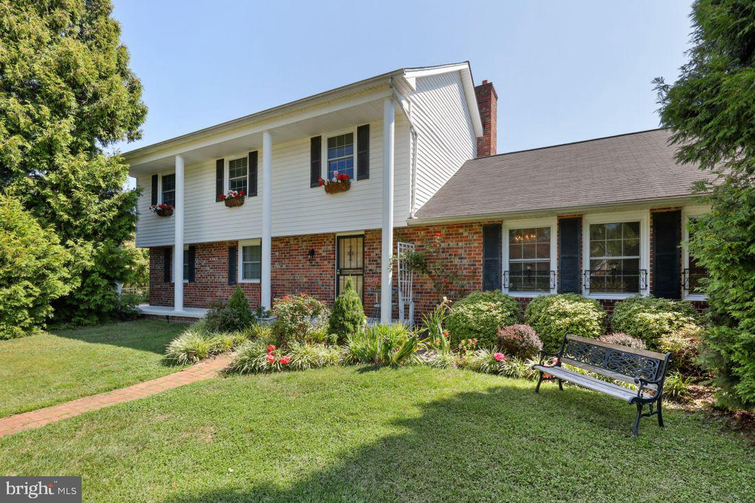 HUNT CLUB FARMS - Residential