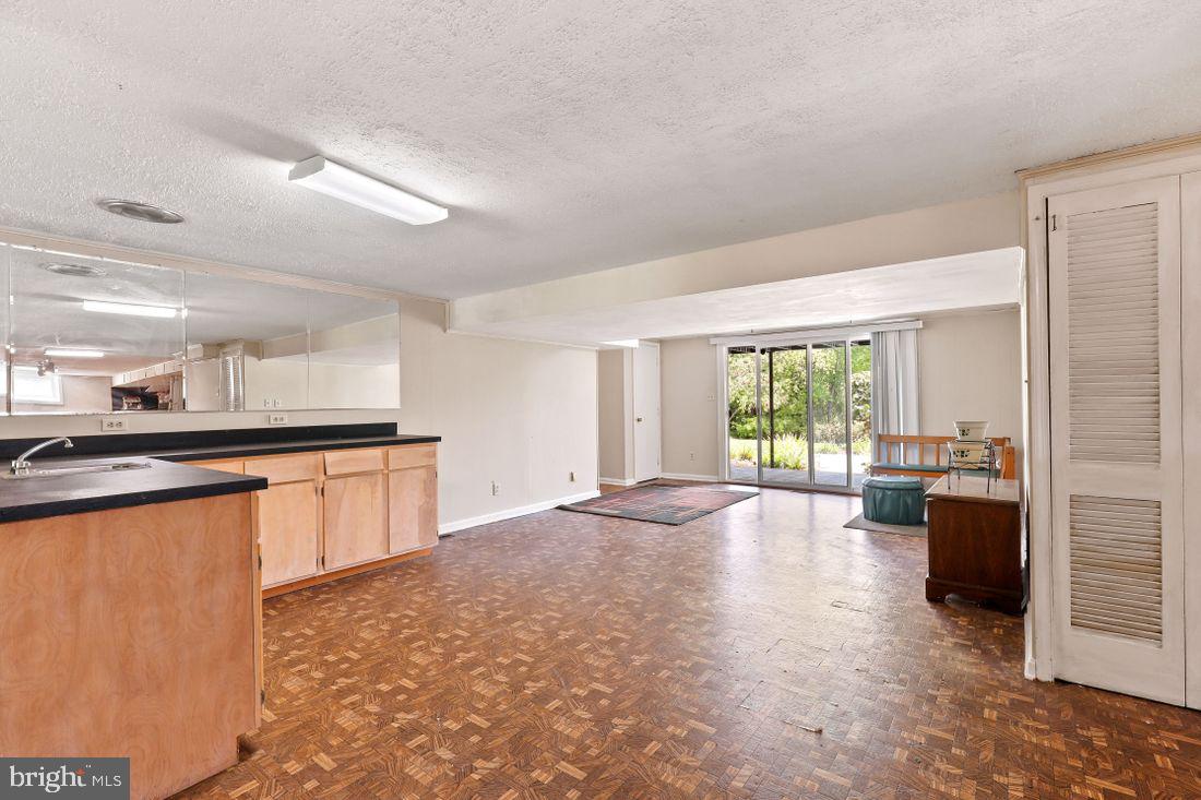 HUNT CLUB FARMS - Residential