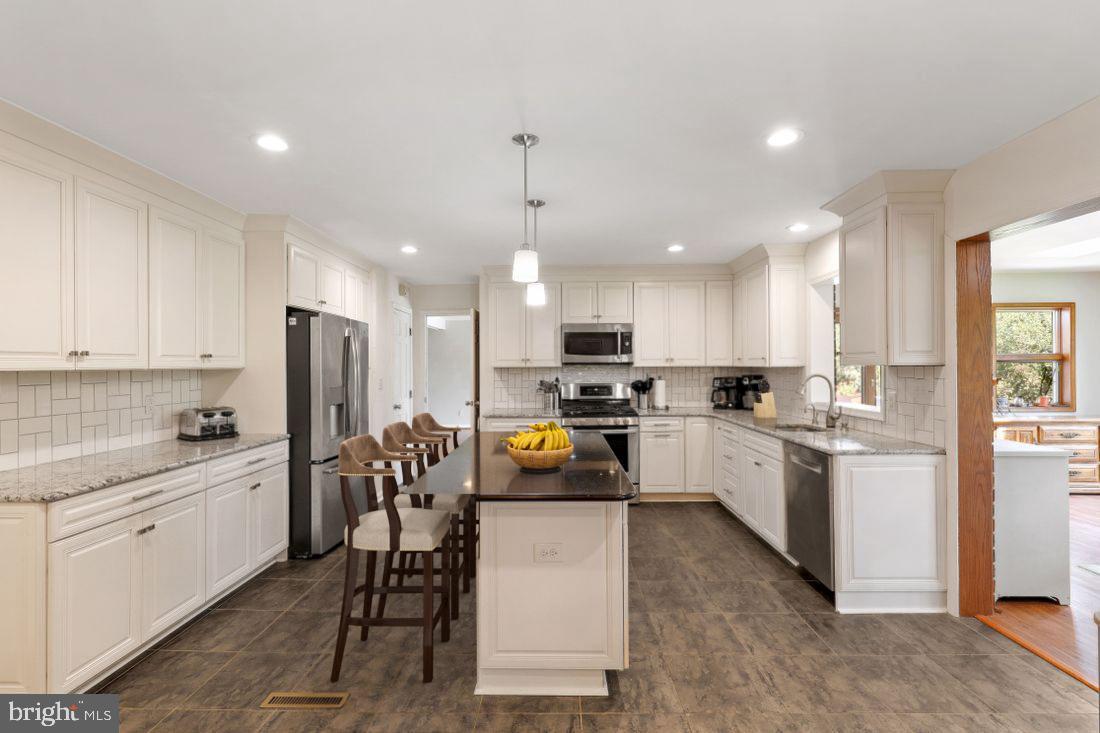 HUNT CLUB FARMS - Residential