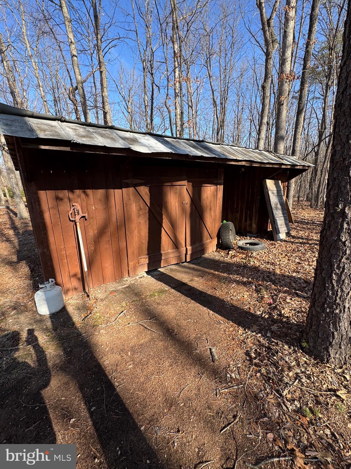 NO SUBDIVISION - Residential