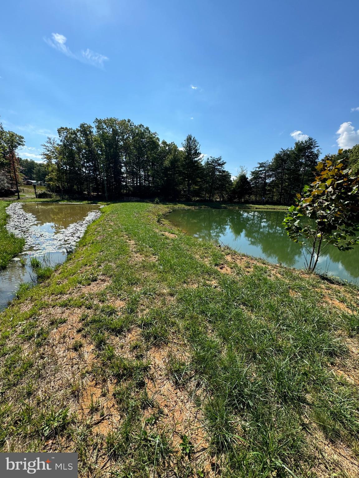 NO SUBDIVISION - Residential