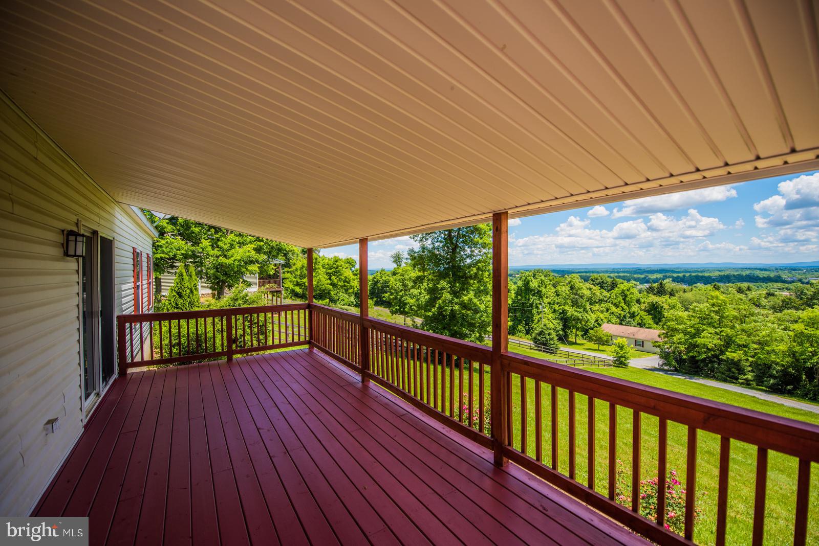 ROLLING HILLS - Residential