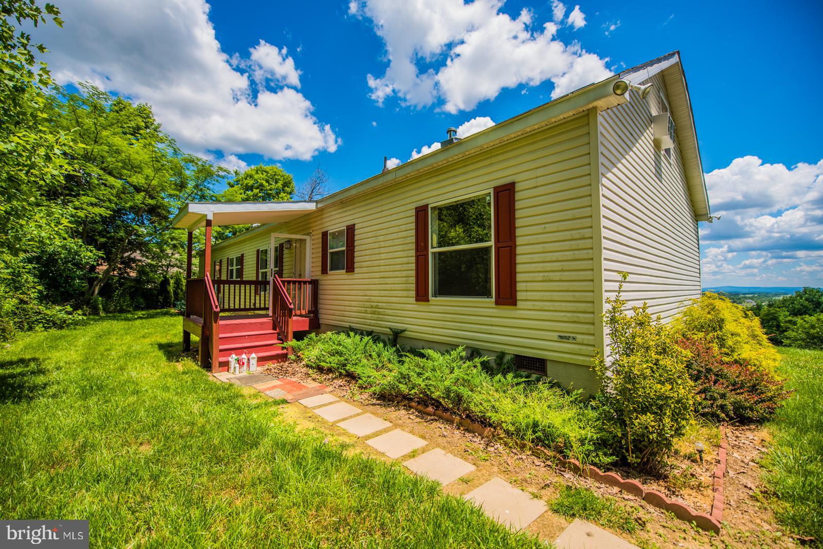 ROLLING HILLS - Residential