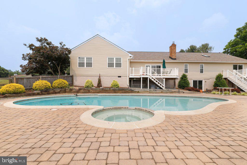 DUNFRETTEN ESTATES - Residential