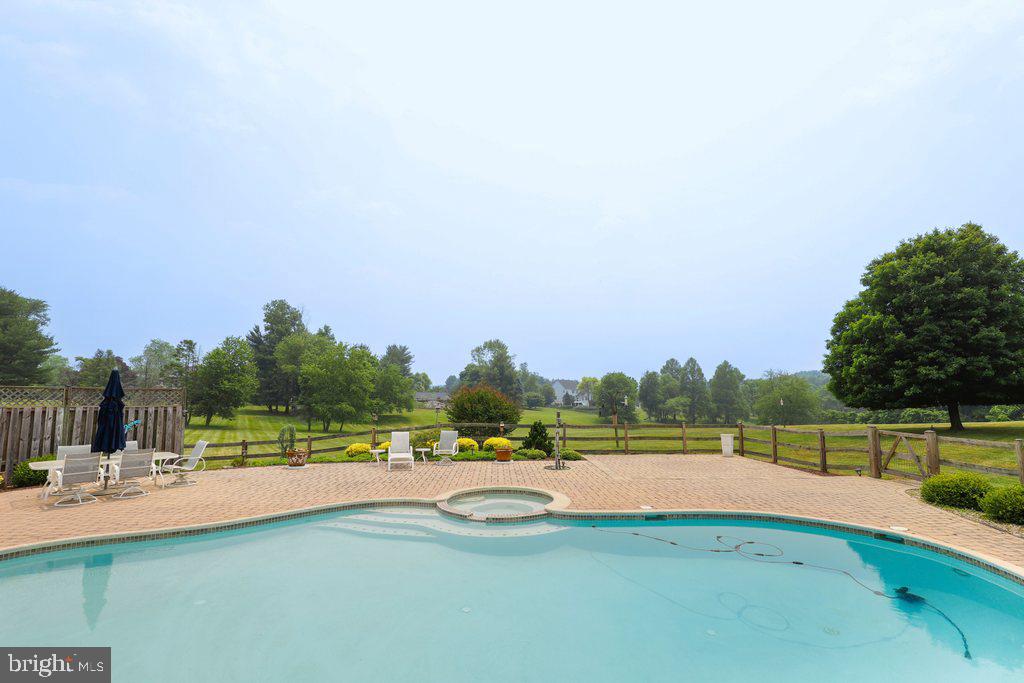 DUNFRETTEN ESTATES - Residential