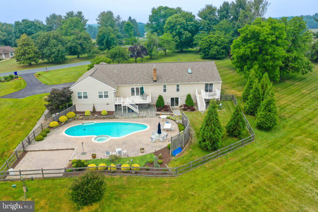 DUNFRETTEN ESTATES - Residential