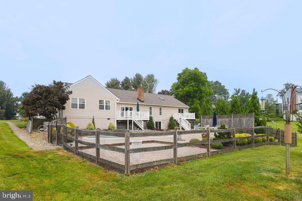 DUNFRETTEN ESTATES - Residential