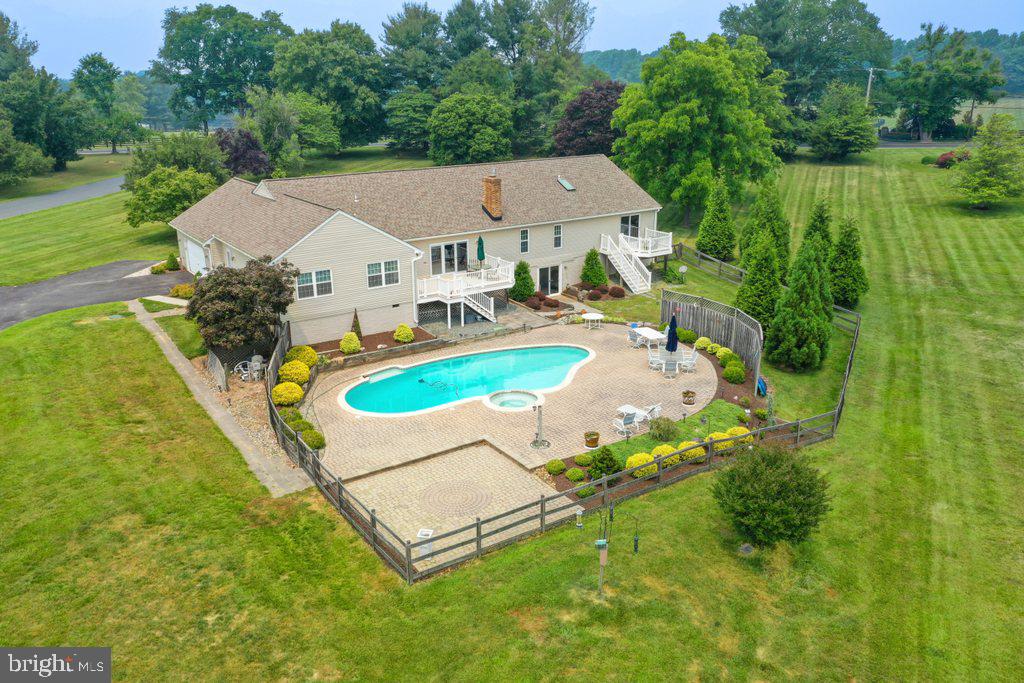 DUNFRETTEN ESTATES - Residential