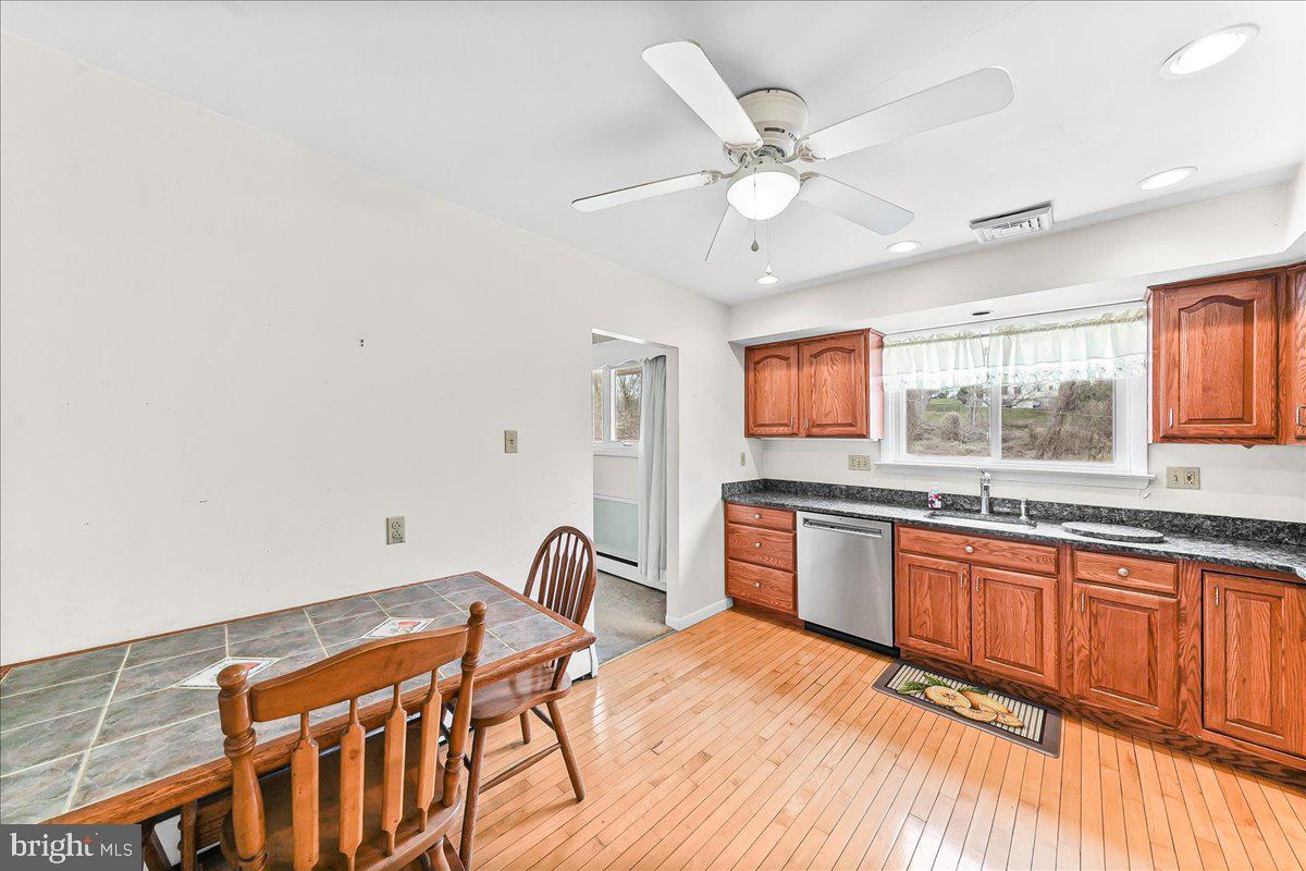 BROOKTHORPE HILLS - Residential