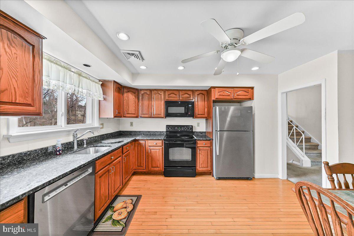 BROOKTHORPE HILLS - Residential