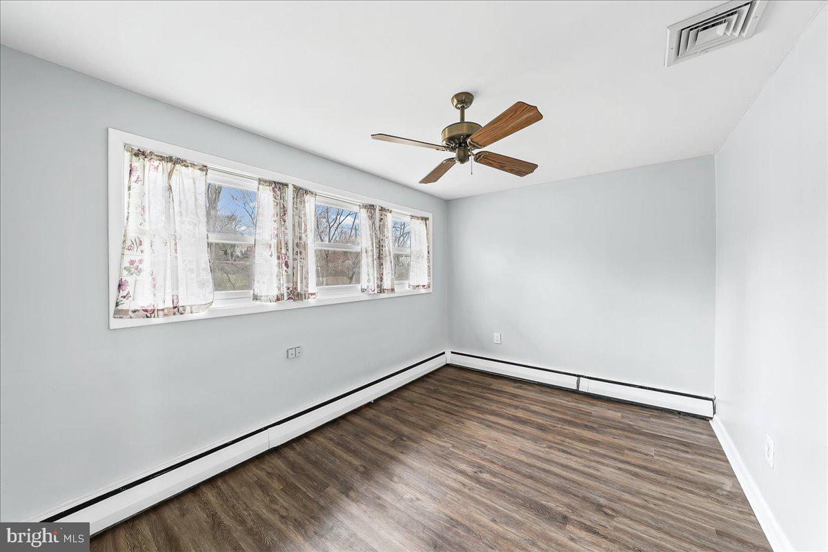 BROOKTHORPE HILLS - Residential