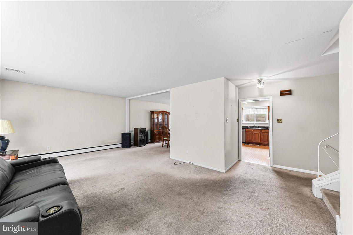 BROOKTHORPE HILLS - Residential