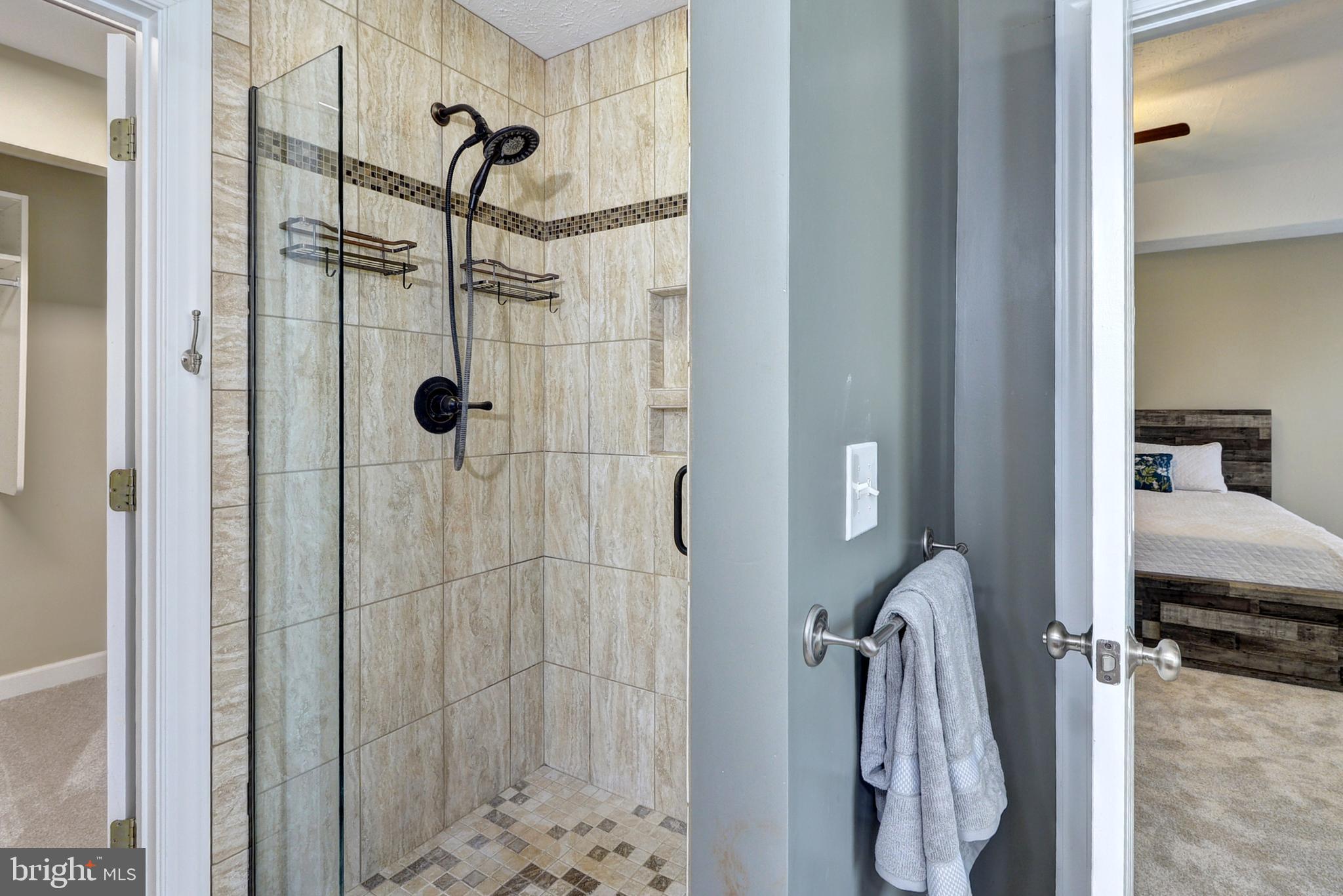 STONEHOUSE - Residential