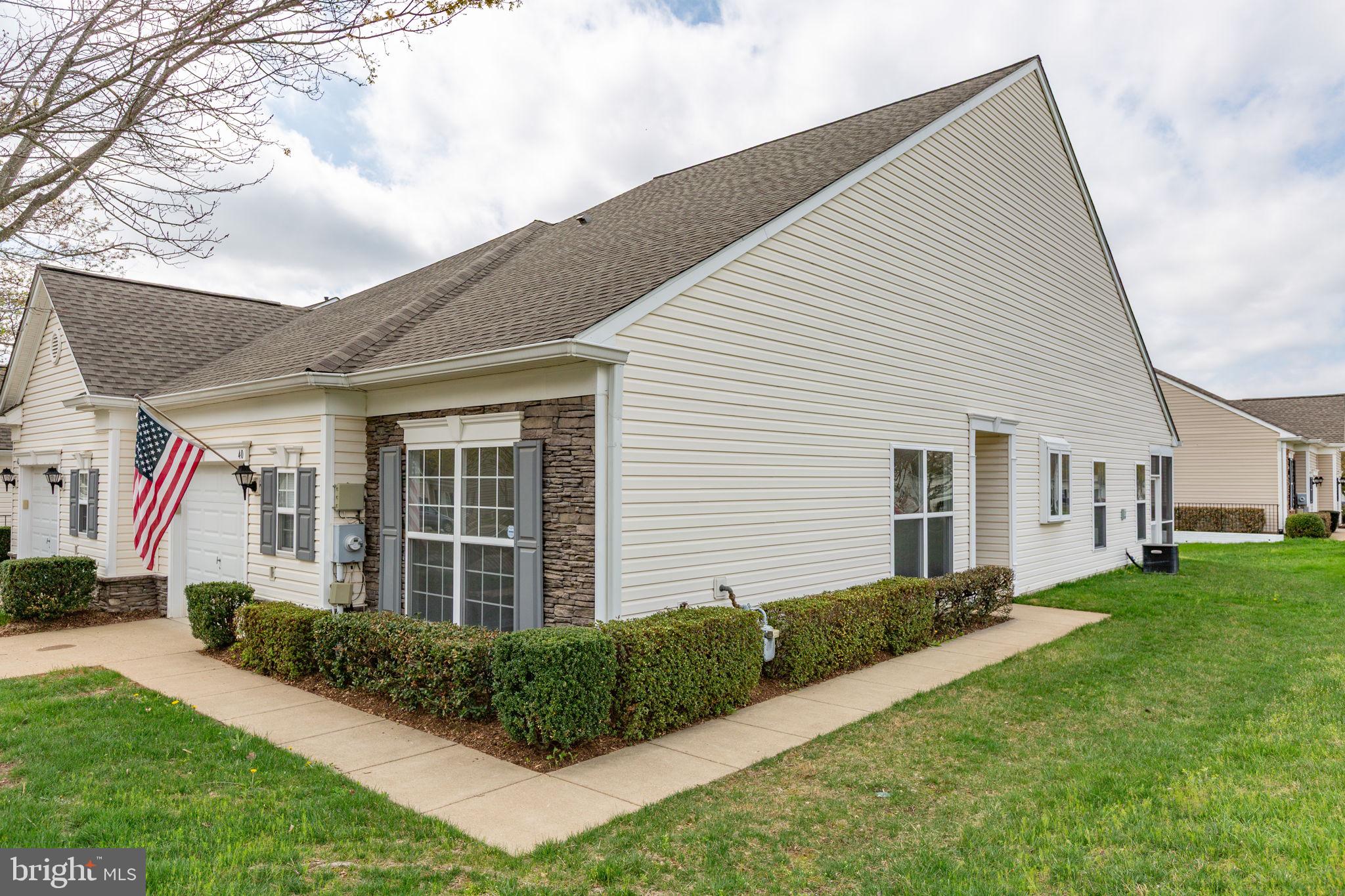 THE VILLAS AT FALLS RUN - Residential