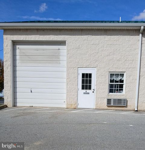 Photo of 11 Wood Street, MIDDLETOWN, DE 19709 (MLS # DENC2091942) Photo of 11 Wood Street, MIDDLETOWN, DE 19709 (MLS # DENC2091942)