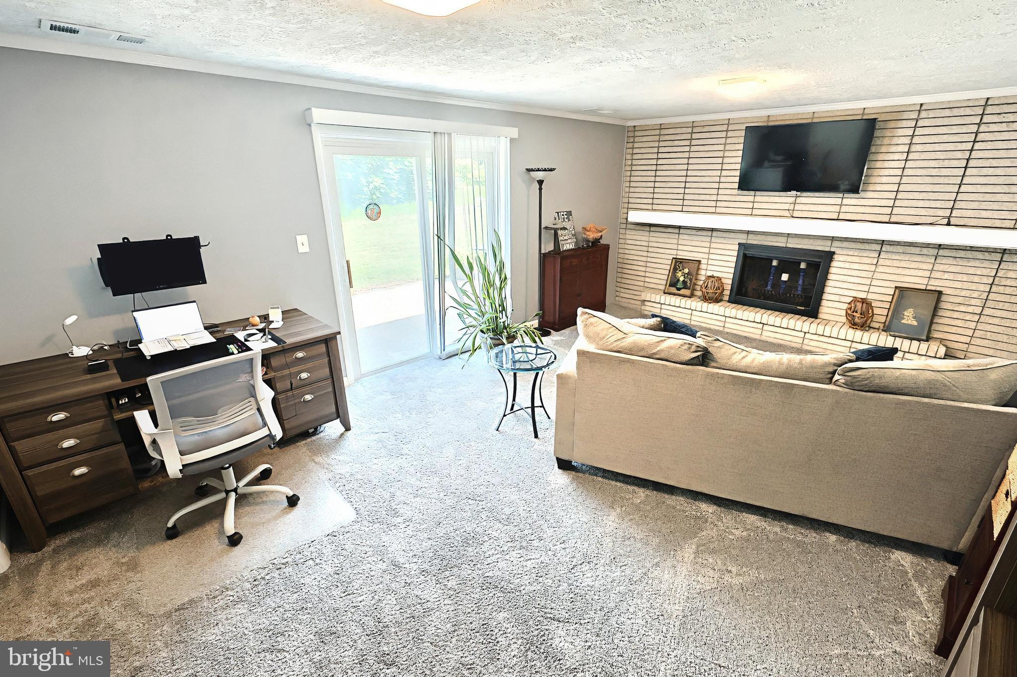 HAINES ACRES - Residential