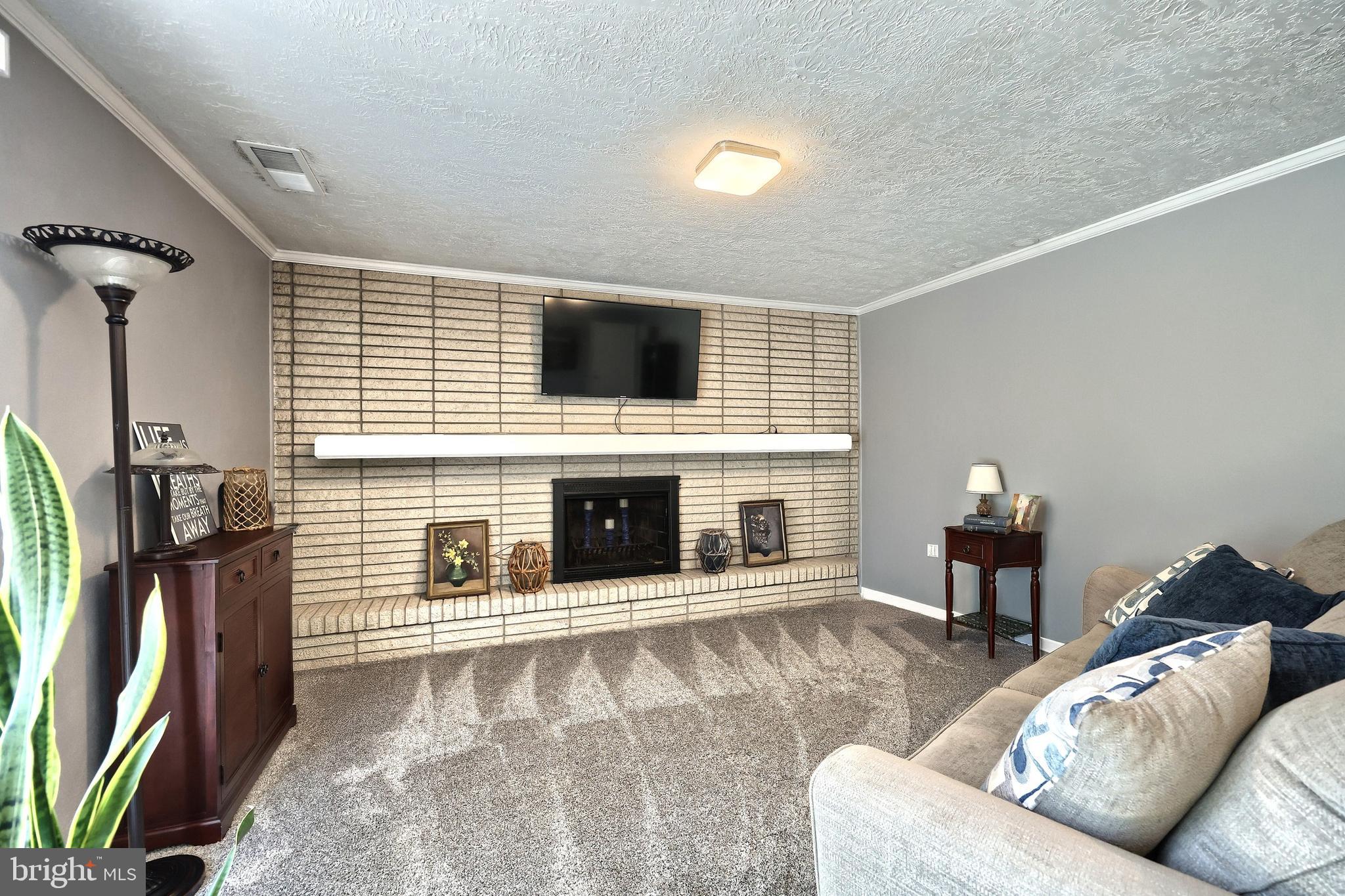 HAINES ACRES - Residential