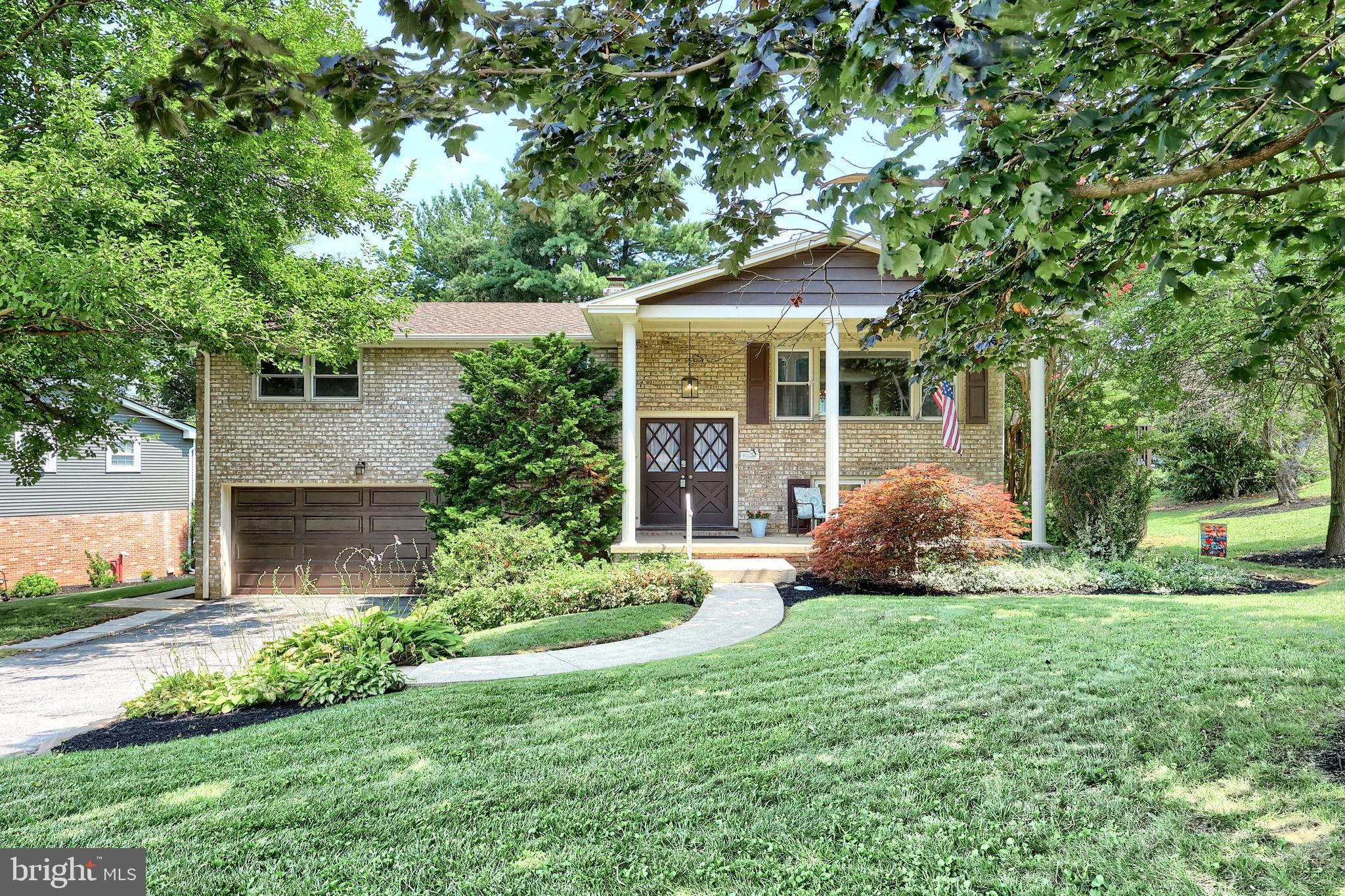 575 CORTLEIGH DRIVE