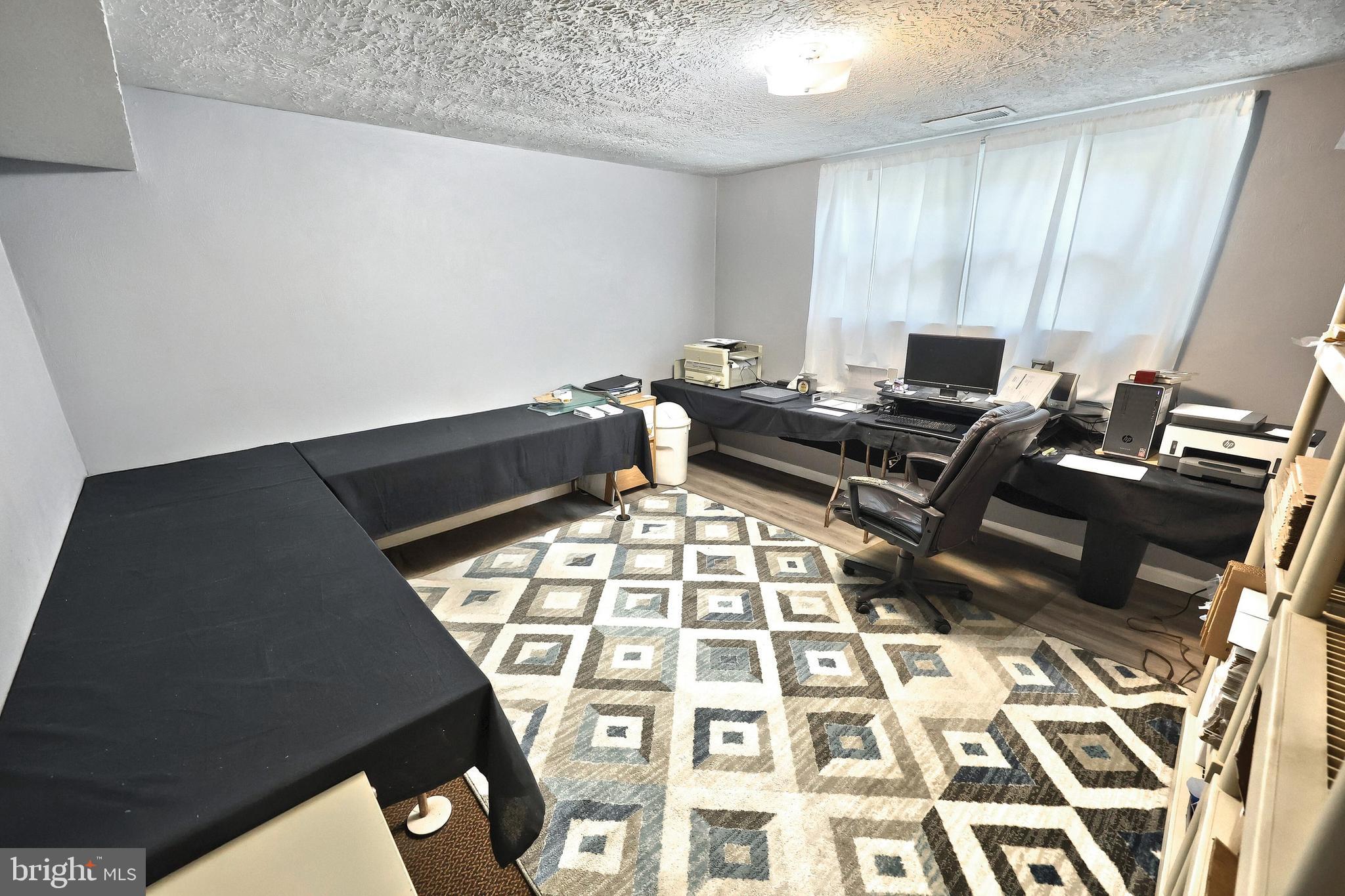 HAINES ACRES - Residential