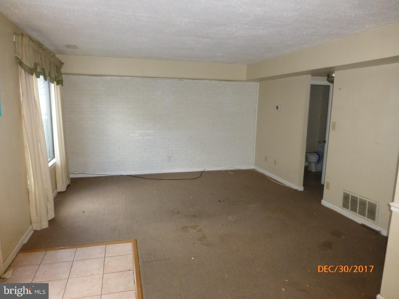 EDGEWATER VILLAGE - Residential