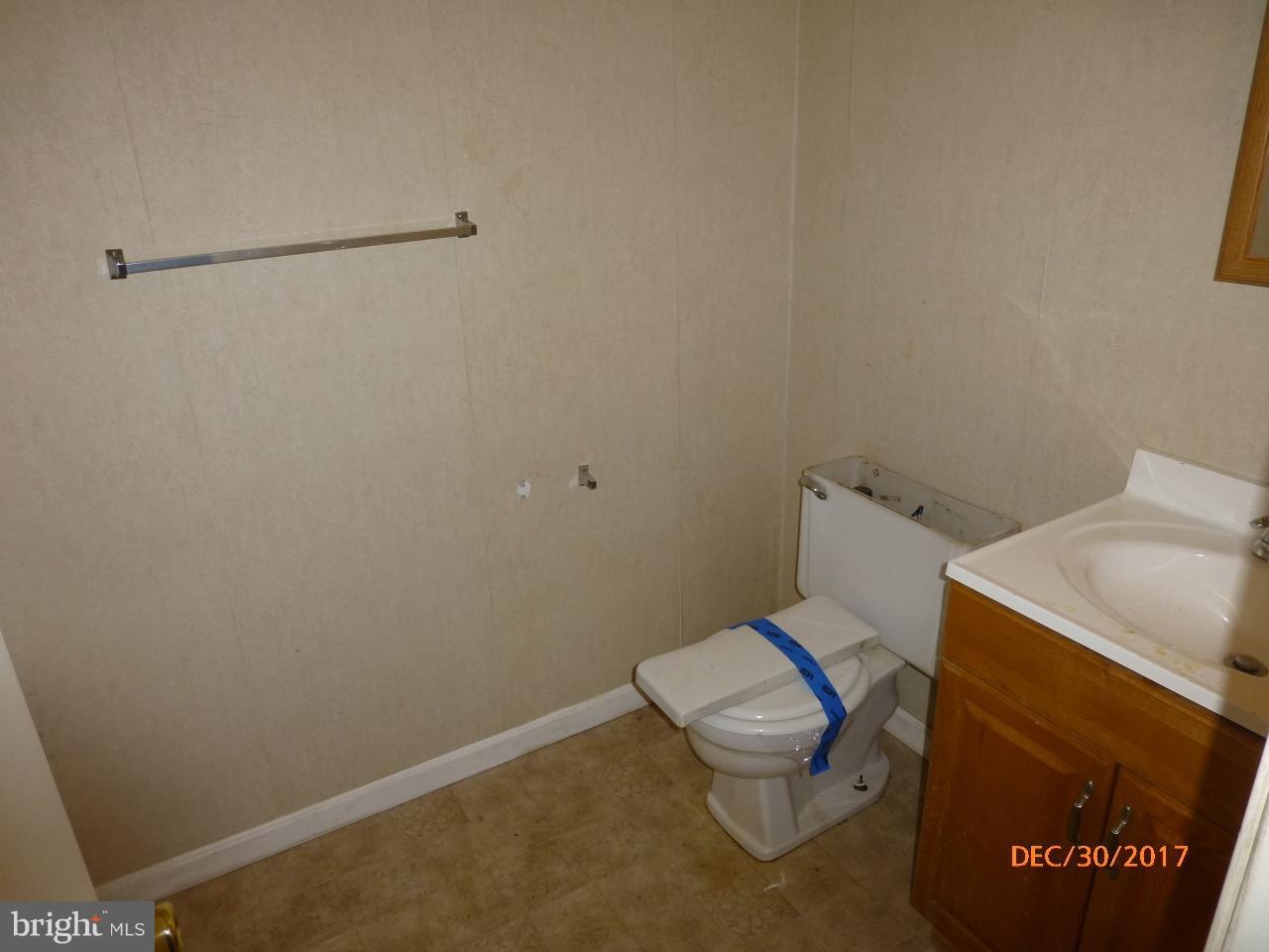 EDGEWATER VILLAGE - Residential