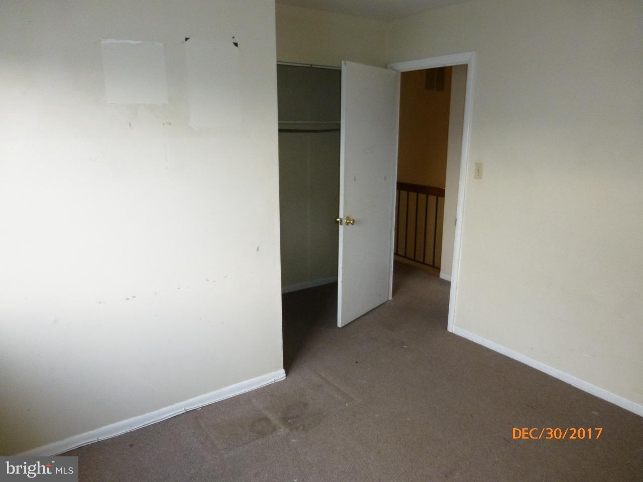 EDGEWATER VILLAGE - Residential