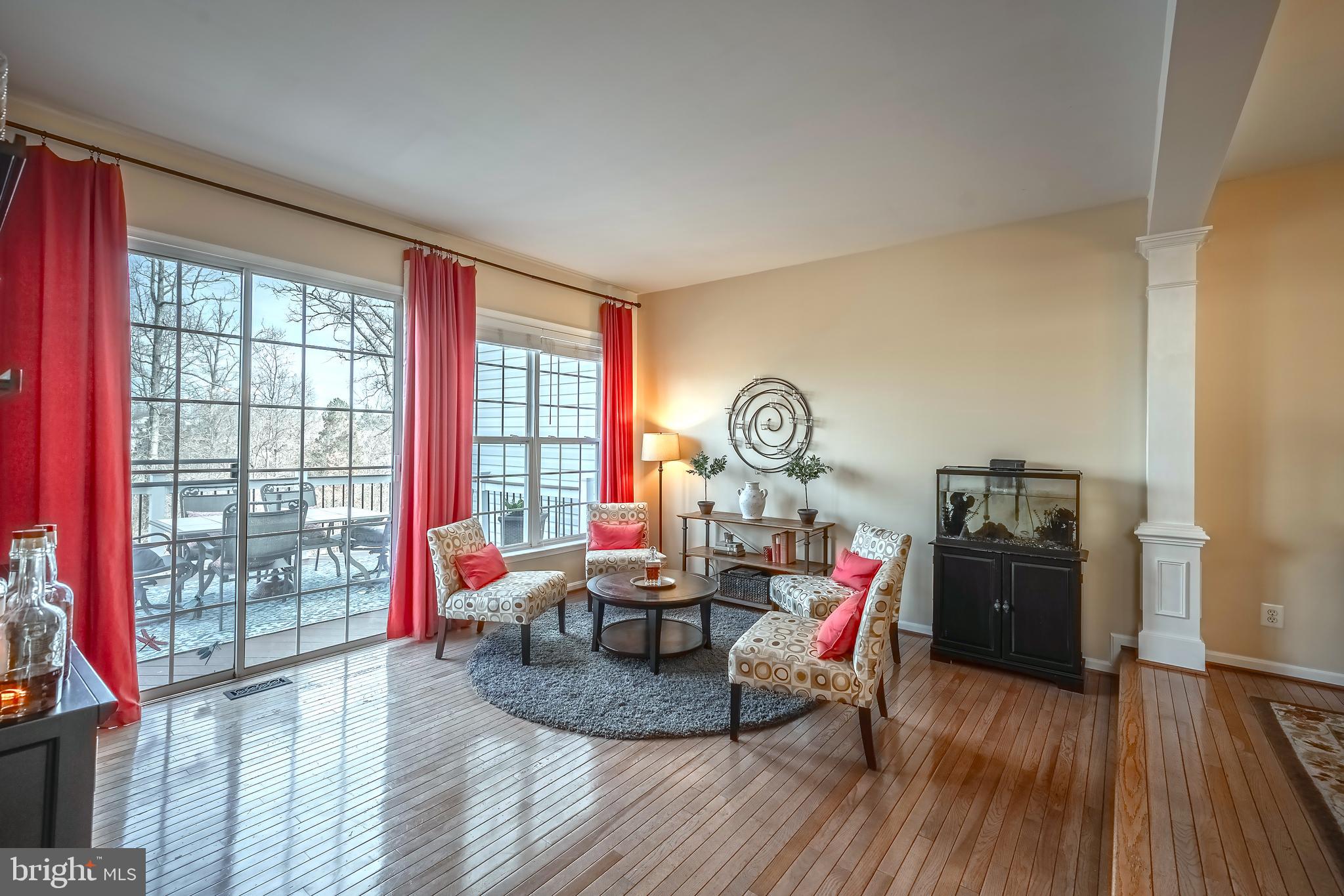 TALL OAKS - Residential