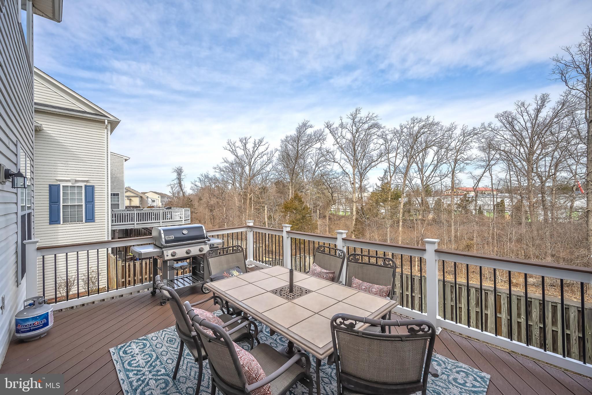 TALL OAKS - Residential