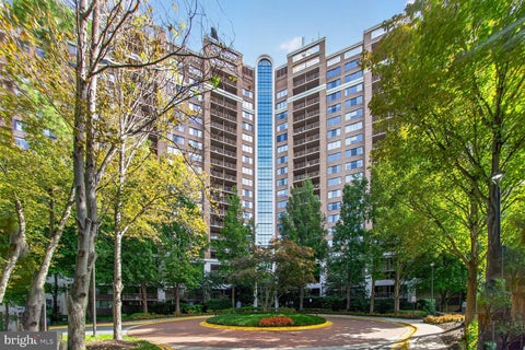 Condo For Rent - 10101 Grosvenor Place #818<br/> ROCKVILLE, MD 20852