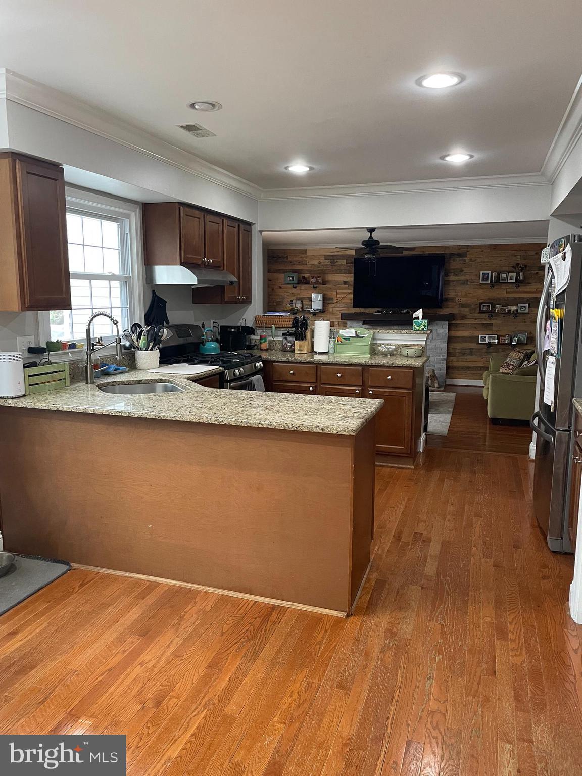 ASHBURN VILLAGE - Residential Lease