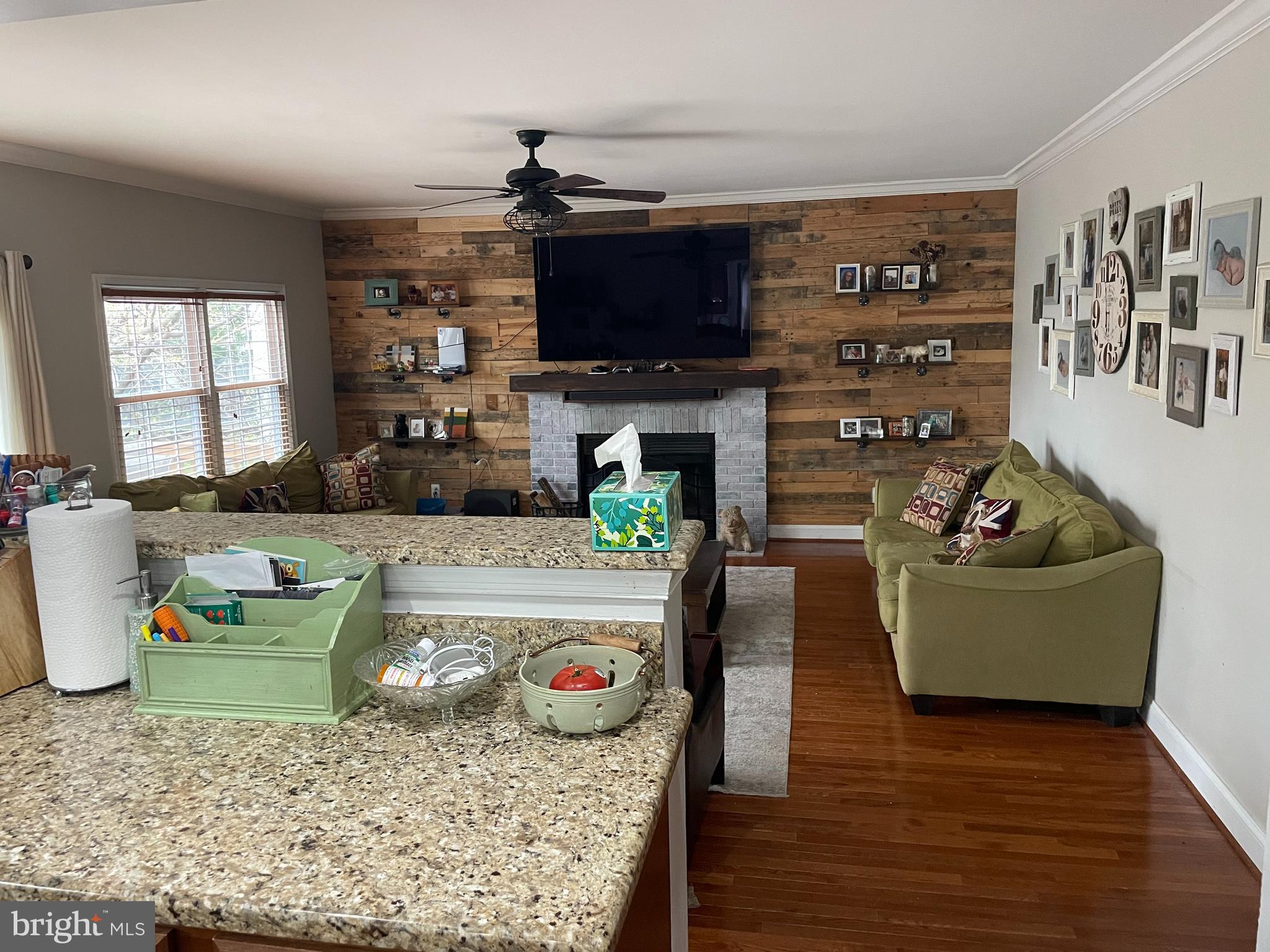 ASHBURN VILLAGE - Residential Lease