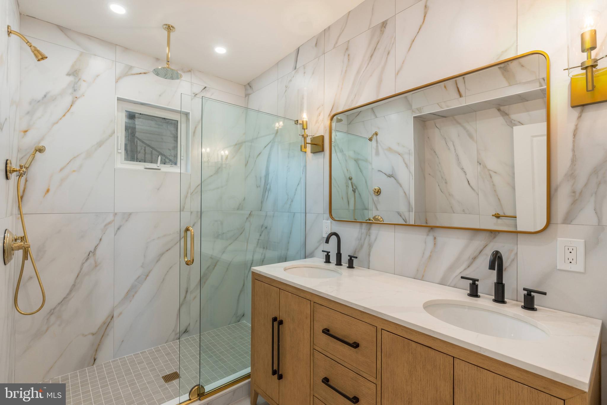 OLDE KENSINGTON - Residential Lease