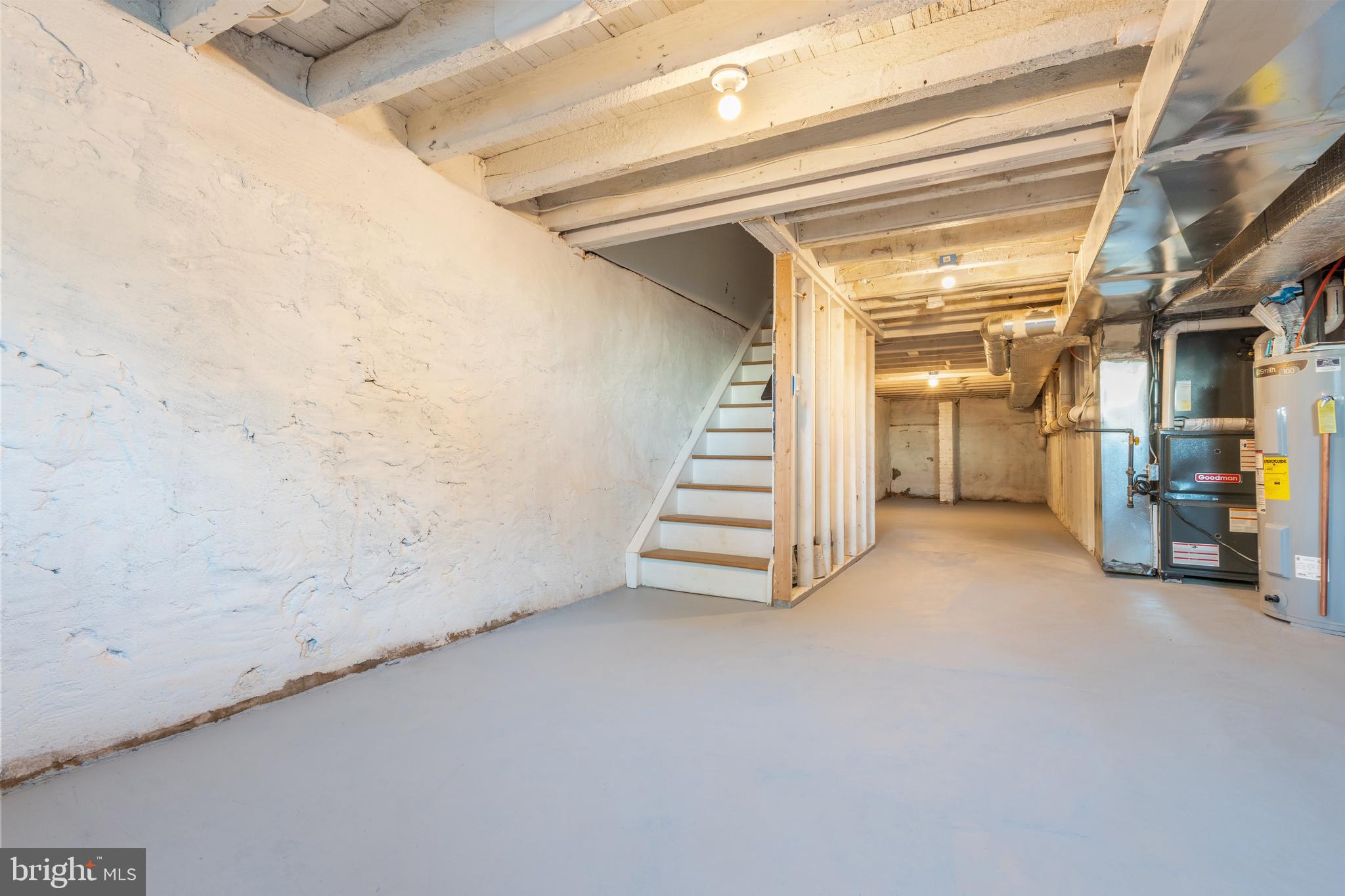 OLDE KENSINGTON - Residential Lease