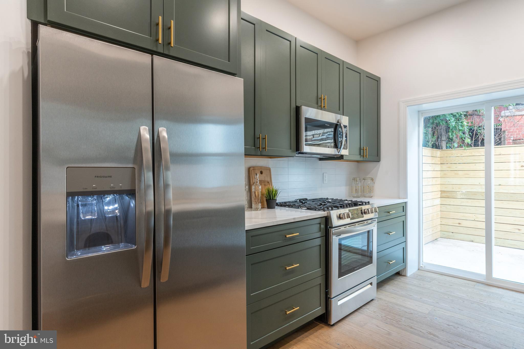 OLDE KENSINGTON - Residential Lease