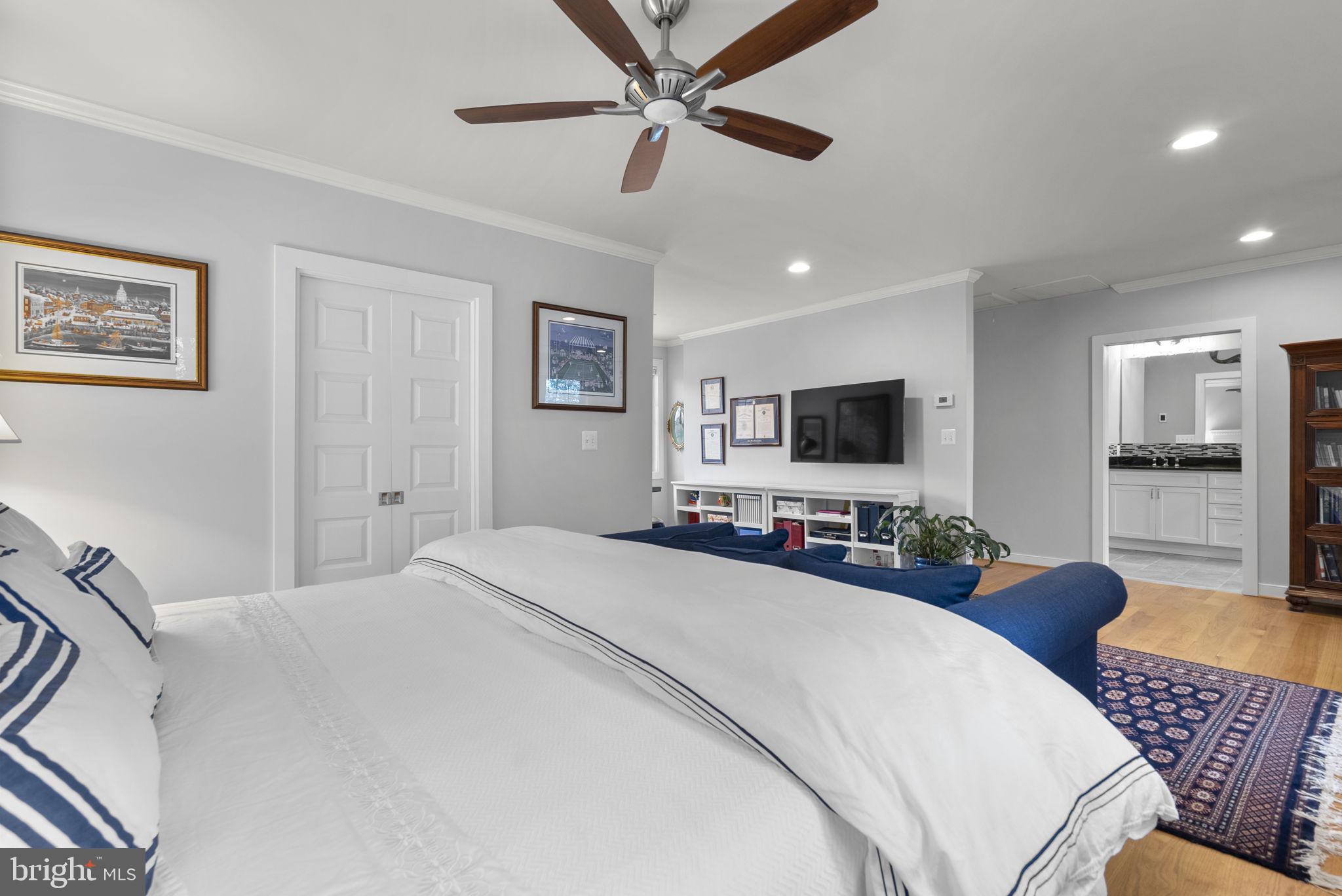 MANHATTAN BEACH - Residential