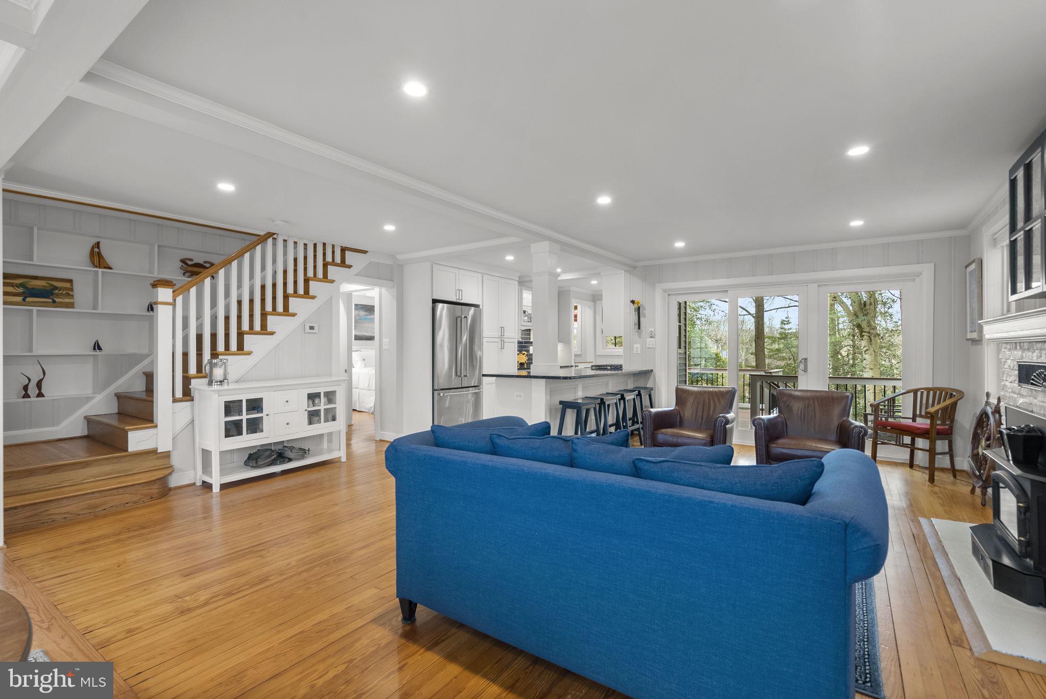 MANHATTAN BEACH - Residential