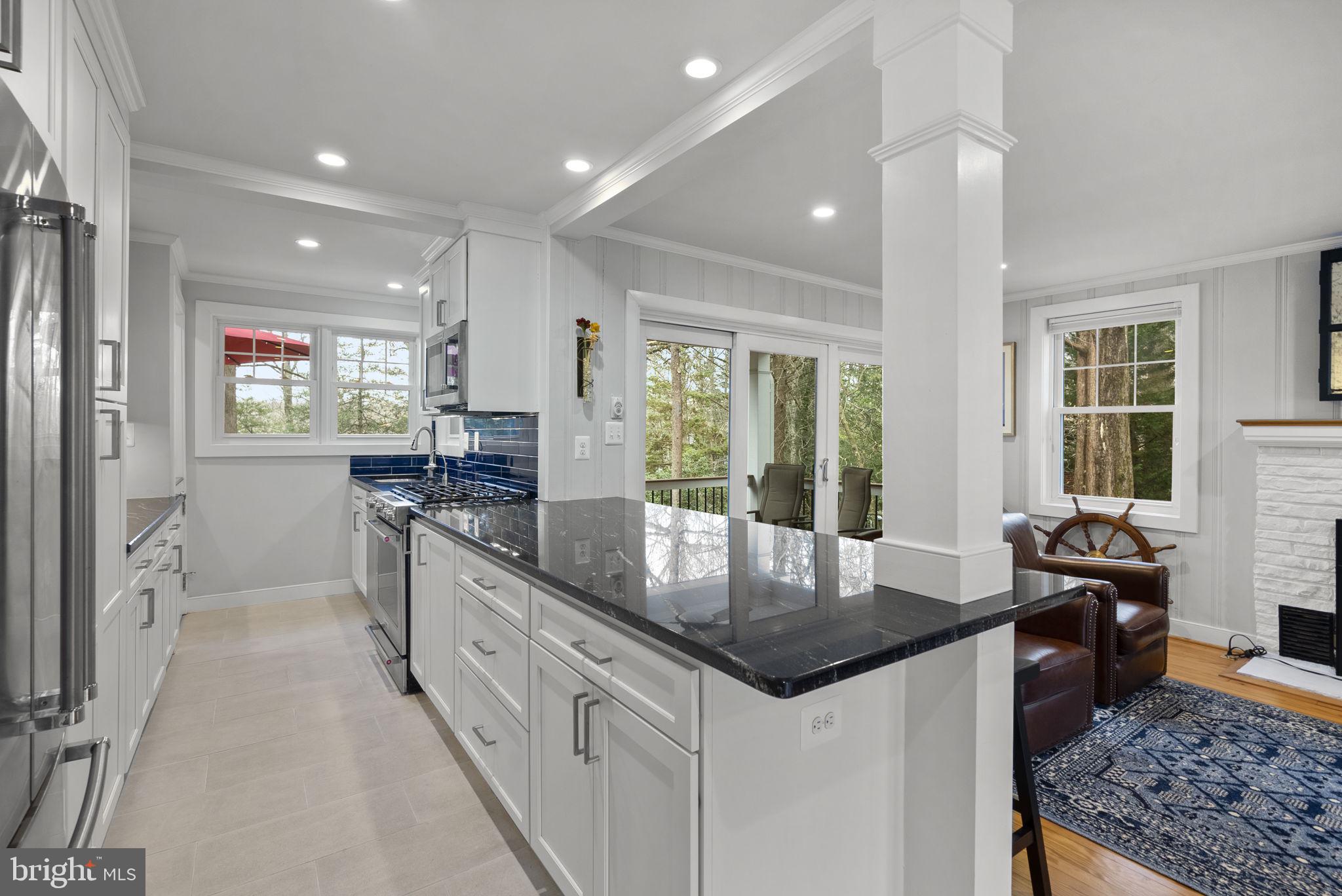 MANHATTAN BEACH - Residential