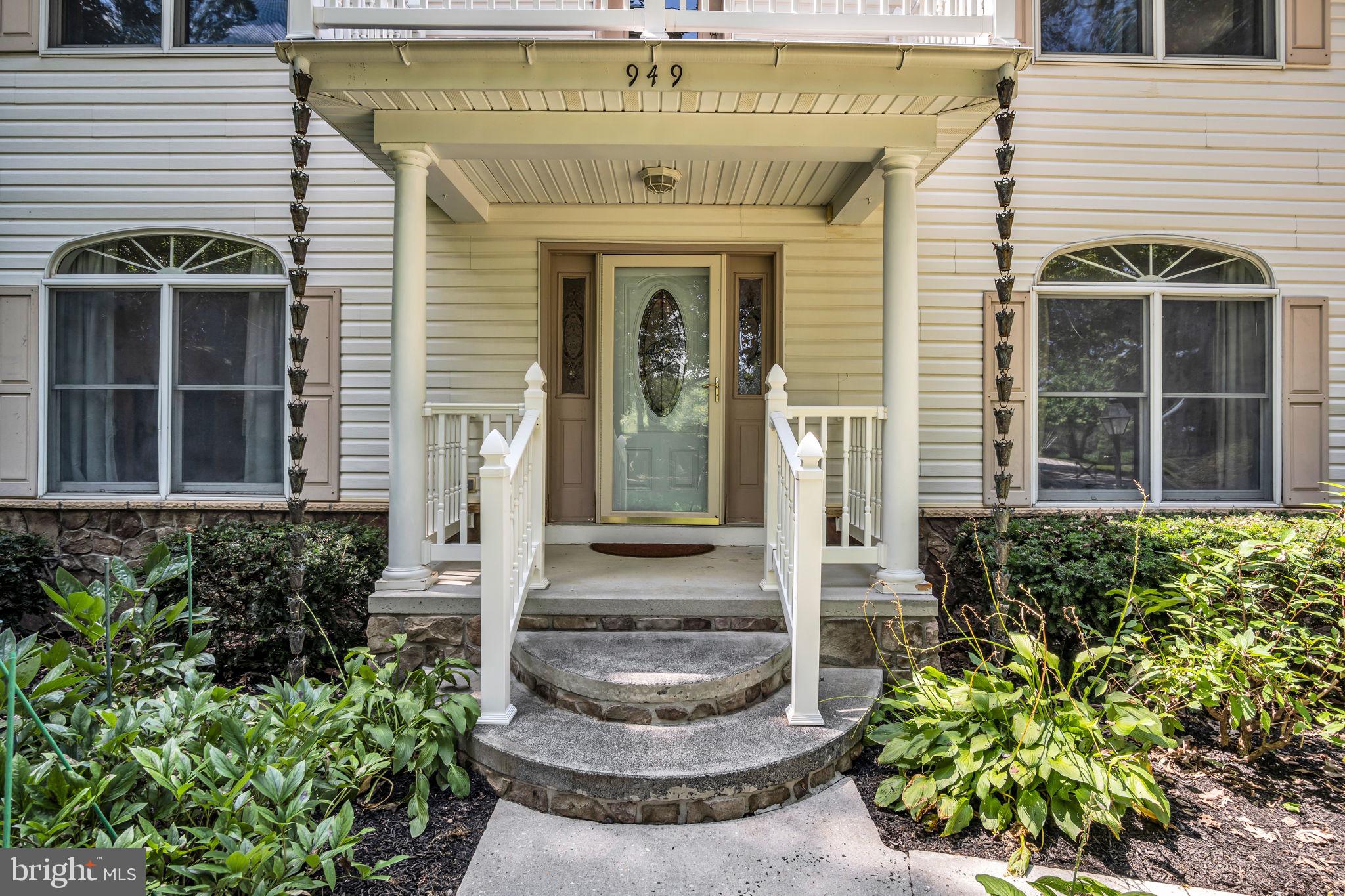 949 RIDGE ROAD