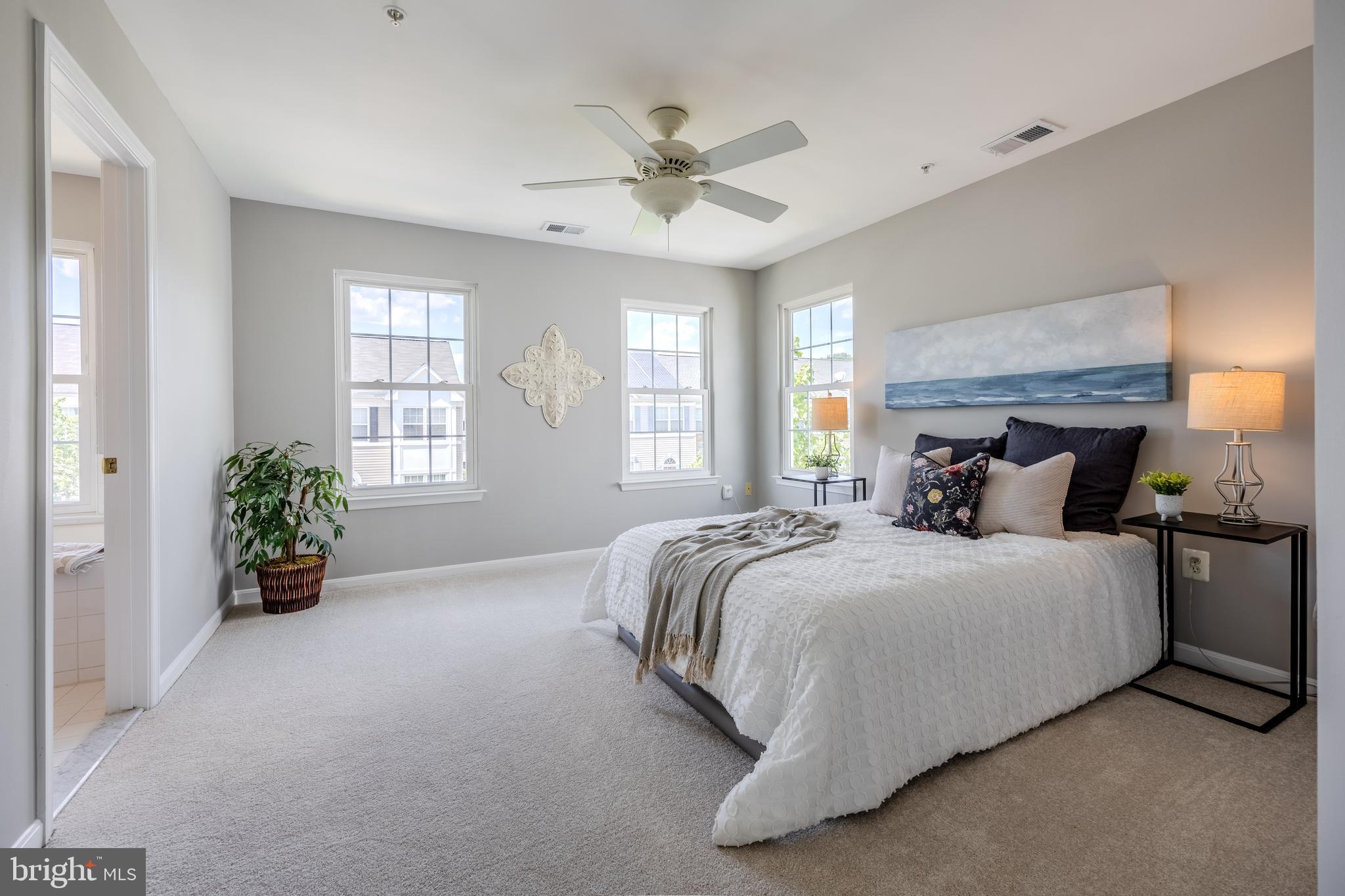 APPLEGATE NORTH - Residential