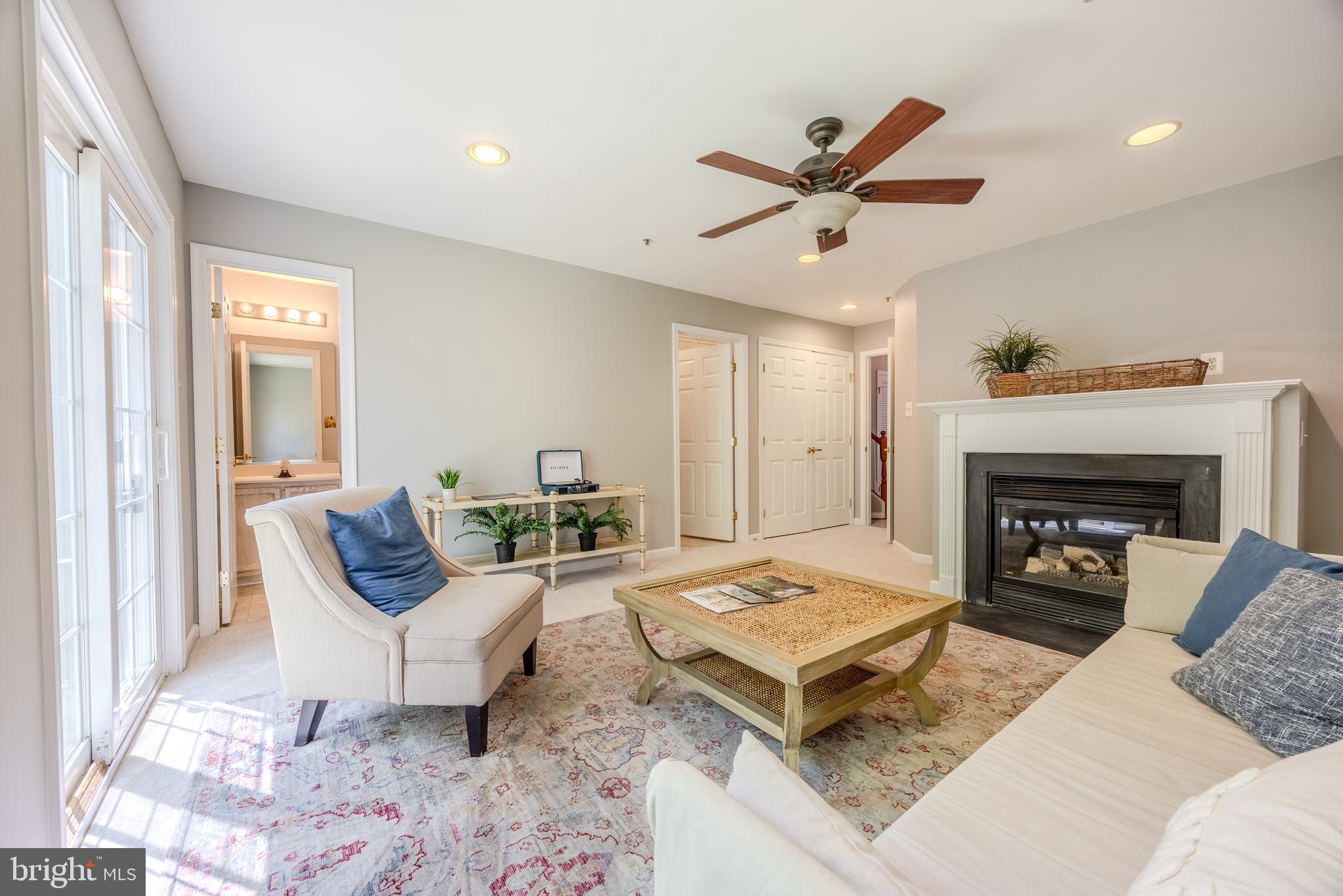 APPLEGATE NORTH - Residential