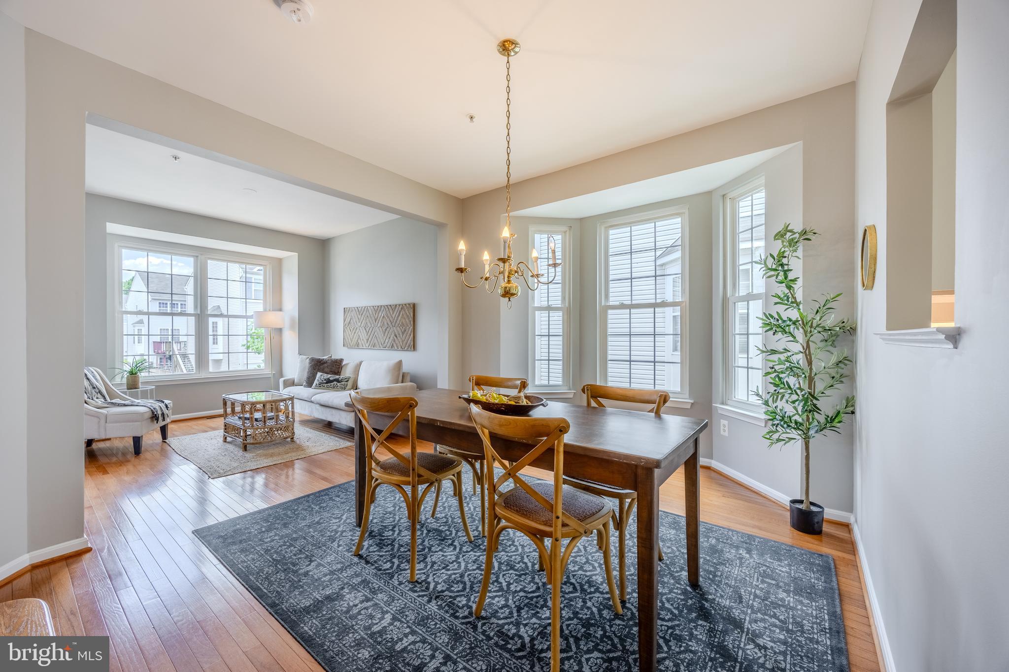 APPLEGATE NORTH - Residential