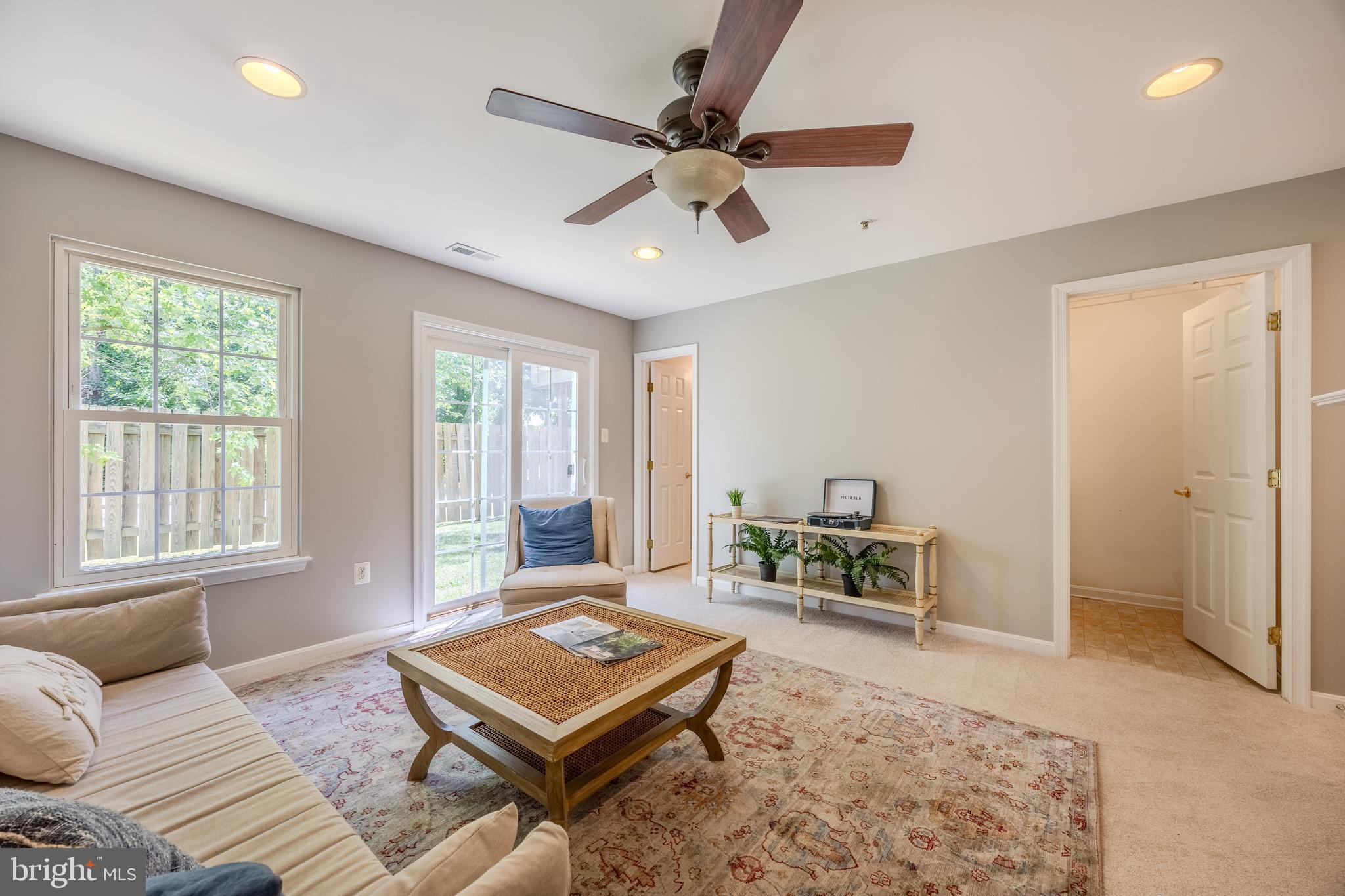 APPLEGATE NORTH - Residential