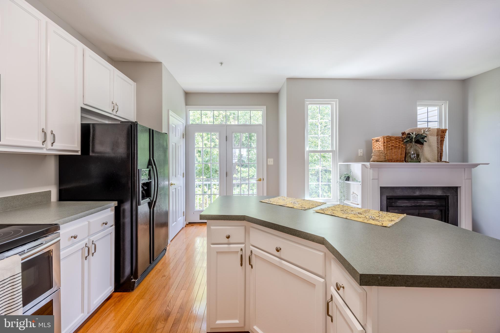 APPLEGATE NORTH - Residential