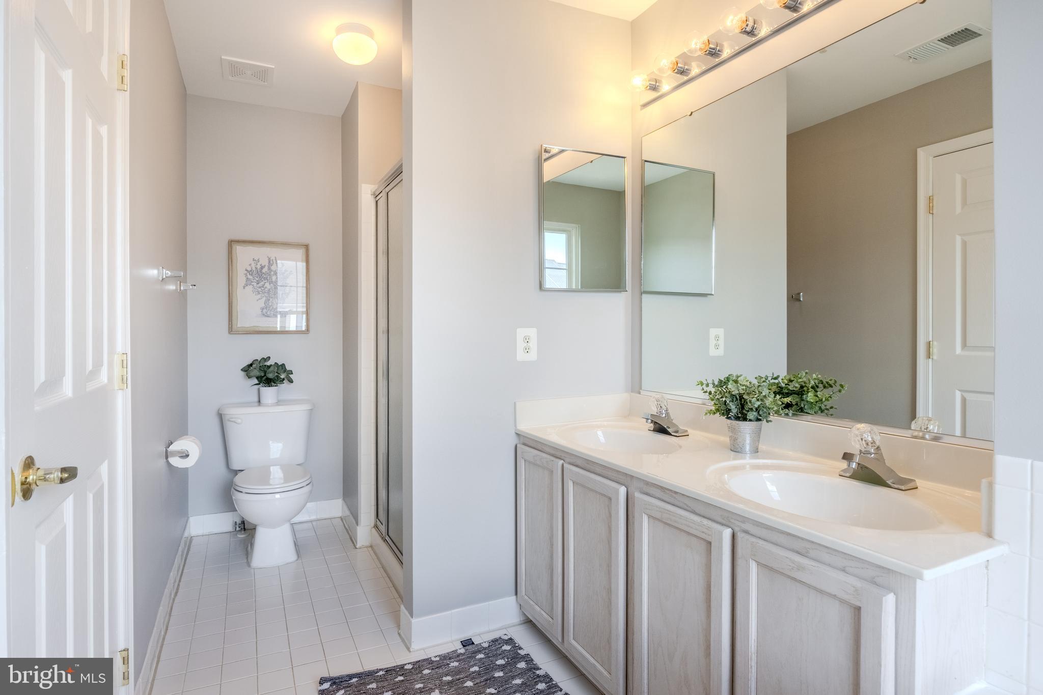 APPLEGATE NORTH - Residential